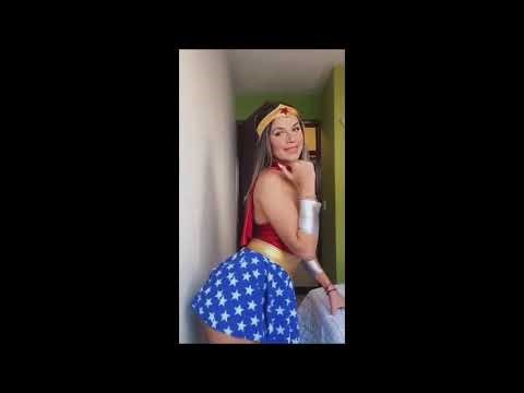 Wonder Woman twerk​in #wonderwoman