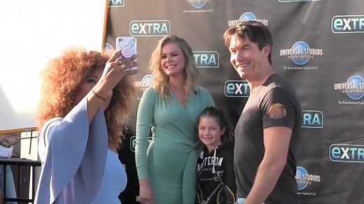 Rebecca Romijn at Extra with Jerry O'Connell & their daughter