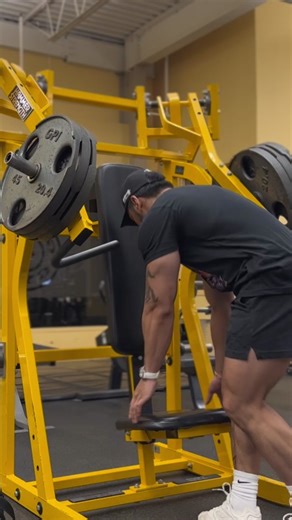 Optimizing Machine Press Seat Height for Ideal Pec Workout