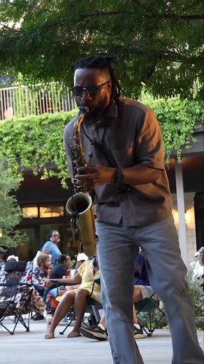 🎷 THIS WEDNESDAY — LIVE AT GRANDSCAPE THE SMOOTH SESSIONS • Free Outdoor Jazz Concert Ease into the evening with the soulful sax of Billboard #1 saxophonist Vandell Andrew — bringing smooth grooves, R&B energy, and jazz vibes to The Grotto at Grandscape. ✨ Wednesday, November 5 ⏰ 6:30 PM – 8:30 PM 📍 Grandscape | The Grotto (The Colony, TX) 💸 FREE TO THE PUBLIC Whether you’re unwinding from the day or looking for the perfect midweek escape, this is the place to be. Grab a patio seat at one of 