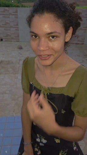 Piscina bem limpinha | Alice Lima