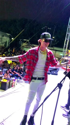 Tronando el Trombon con #siemprependientes #peso #pesopluma #viral #corridosbelicos #trombon #toño #jgl