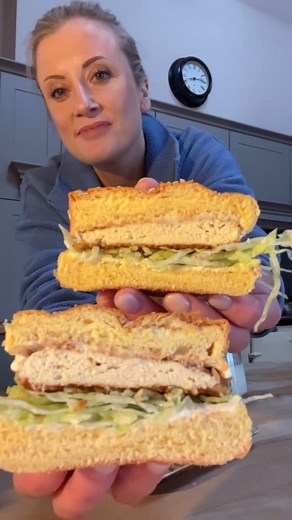 Sarah Butler on Instagram: "M C ~ C H I C K E N ~ F A K E A W A Y 👌🏻 Follow @sarahbutlerathomeofficial for family food! Ingredients 3 chicken breasts 1 tsp garlic granules 50g breadcrumbs – I use panko breadcrumbs 40g butter 50ml oil – I use rapeseed oil you can use also vegetable or sunflower oil 4 slices of cheese melts. 4 x burger buns toasted ¼ head iceberg lettuce 3 tbsp mayonnaise Method Blend the chicken breasts in a food processor with the garlic granules until it is completely minced.