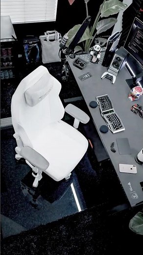 Unboxing a masterpiece: Secretlab TITAN Evo NanoGen™ Edition