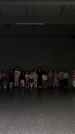 inst: double_dance_studio_ Маленькі мушкі повторюшкі😁🥹 #double #dance #рекомендації #тренди #kids