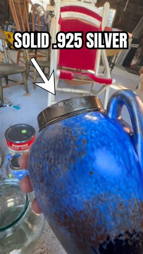 THIS Is Why You Show Up Early For Garage Sales…