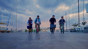 The Brompton C Line. The original folding bike. Now available in 12-speed! 🫶 ➡️ https://bit.ly/3F1E8S5 *Colour availability may vary Brompton Bicycle | Evans Cycles