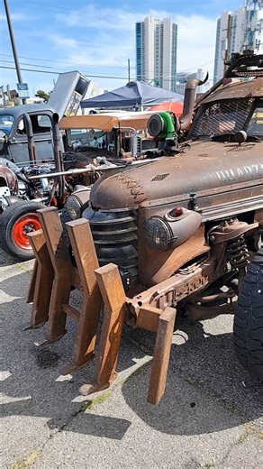 Rat City Rukkus: This 1937 Olds is Built for the Apocalypse!