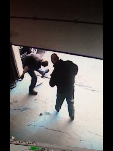 Guy hits his head off Garage Door ( hilarious )