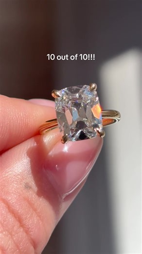 10/10 Antique Cushion Diamond Engagement Ring Review