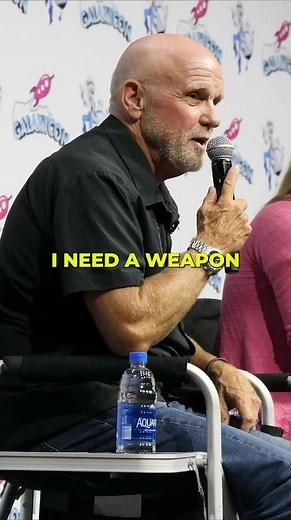 I NEED A WEAPON - Steve Downes Says Master Chief's Most BADASS Line #halo #masterchief