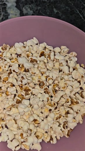 Popcorn recipe | homemade popcorn in just 2 minutes 😇#cooking #shorts #viral #youtuber
