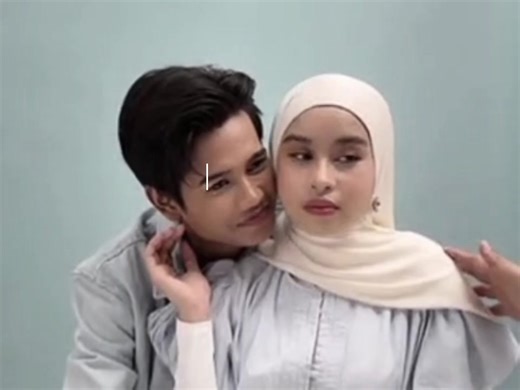 Masya Allah kmi para pendukung kalian kmi bangga dengan kalian berdua🥺 udah sampai di titik ini langgeng terus ya kalian😊☺😘,kalau ada yg hujat kalian atau apa kalian jngn dengar kan biarkanlah org meremehkan kita,kita gk boleh dengar kan apa kata netijen, sekalih lagi langgeng terus ya kalian sampai halal kmi akan tetap support kalian berdua😉❤️‍🩹🫂🫀#milen#milenlovers#mila#valen@DA7.Valen @DA7 MILA