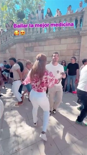 Bachata Magic: Discover Your Rhythm & Join the Dance Community! #Bachata #DanceLovers 🎶