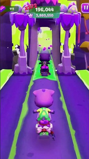 Talking Tom Time Rush Super Character Ginger Wears Super Power & Hit Raccoon In Prehistory Dino Town