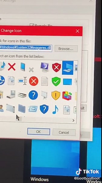 Customize Laptop Themes and Icons: A Quick Guide