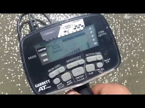 Garrett AT Pro on Salt Water Beach, Metal Detecting.