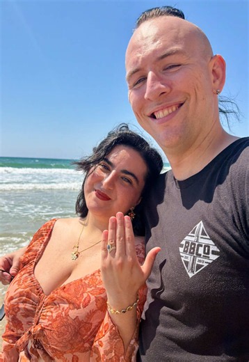 Beach Proposal Ideas: Romantic Couple Engagement Moments