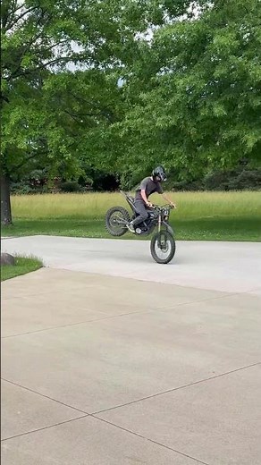 Smooth wheelie into Stoppie on surron ultra bee￼