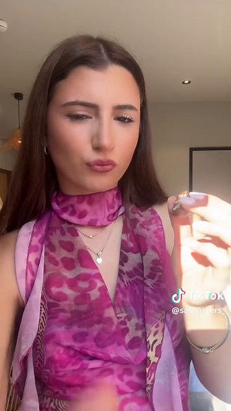 Trying Austrian snacks!!! #austria #austriansnacks #fyp #sasha #mukbang #tastetest #travel #tryingfoods #manner #kellys #mozartchocolate