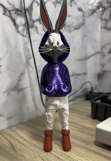 3D Bugs Bunny 🐰 - Designer 🧑‍🎓: - Download 🧑‍💻: MakerWorld - Filament 🧵: PETG - Lyer heigh: 0.1mm. - AMS 🎨: No - Supports ⛩️: Yes - Infill 🧱: 15% - Printer📇: Bambu lab a1 combo. #3dprinter #3danimation #3дпечать #рекомендации #минск #bugsbunny