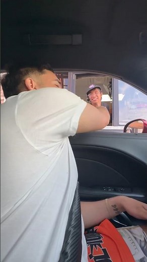 Best interaction ever with the girl voice 😂 #shorts #drivethru