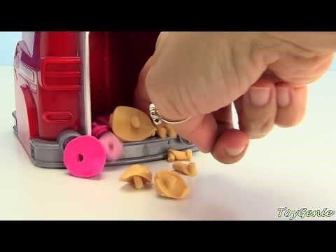 Paw Patrol Marshall Magical Pup House with Skye Surprises and Shopkins