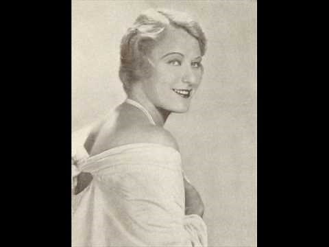 Grace Moore live at the Met in 1946 - "Vissi d'arte"