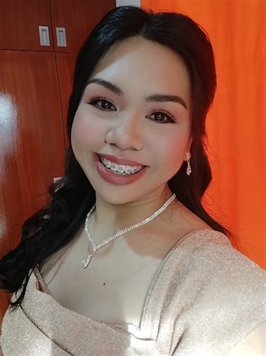 Do you think I look good Mr. Armstrong? 😜💅🏻 #foryoupagee #foryou #fyp #trend