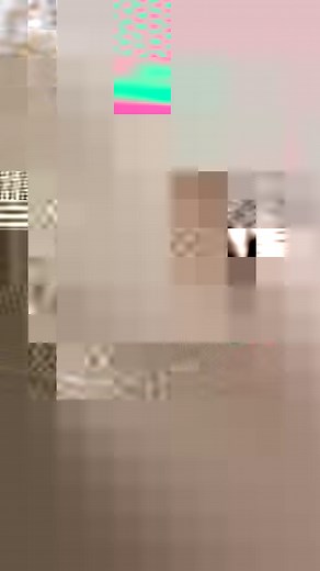 ✨apple crumble tart✨For all those times you crave homemade apple pie BUT don’t quite have the patience nor time to make one - here is the perfect solution for you 🙌🏻❤️🍎This crumble tart has the same delicious soft apple pieces, the same cozy cinnamon aroma, and the same buttery and crunchy (but not flaky) topping as apple pie😍 BUT it only requires 15 minutes of your time (and the majority is taken by peeling the apples!) and no special baking skills whatsoever (seriously, anyone can do this 