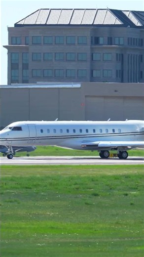 Watch This Global 6000 Take Off! 🚀 - APA