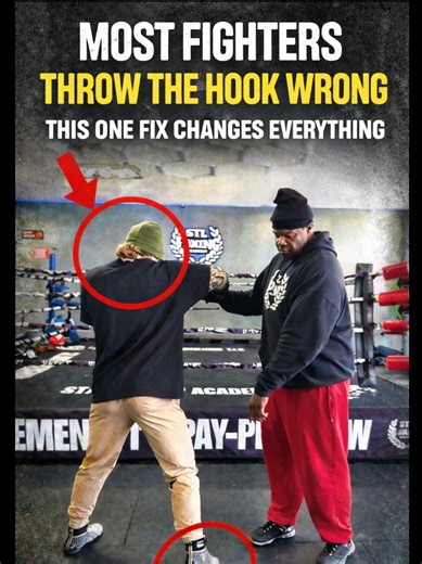 ⚠️Most Fighters Throw the Hook Wrong⚠️ • Head right — don’t turn with the punch. • Power from hips and torso not the arm. • Eyes up see the counter. • Don’t pivot with the hook stay balanced. • Correction: Look behind the punch after it lands to track the return. Fix your hook stop giving away counters. Have you ever been countered throwing a hook? Drop YES or NO. #BoxingTraining #boxing #boxingcoach #boxinglifestyle #boxingdrills