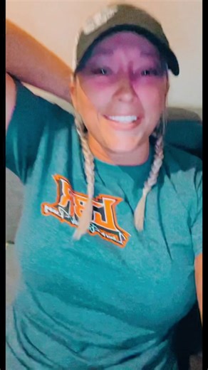 Simply Laura🖕🏼 (@soaker612)’s videos with original sound - Simply Laura🖕🏼