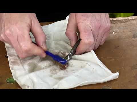 The fastest way to clean router bits