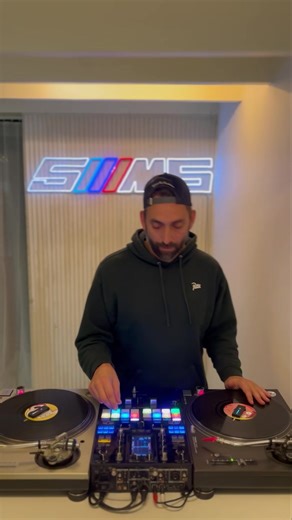 10K views · 604 reactions | On recommence  Michael Jackson et Kool & The gang samplés par Large Professor ça fait It ain’t hard to tell de Nas  | Sims | Facebook