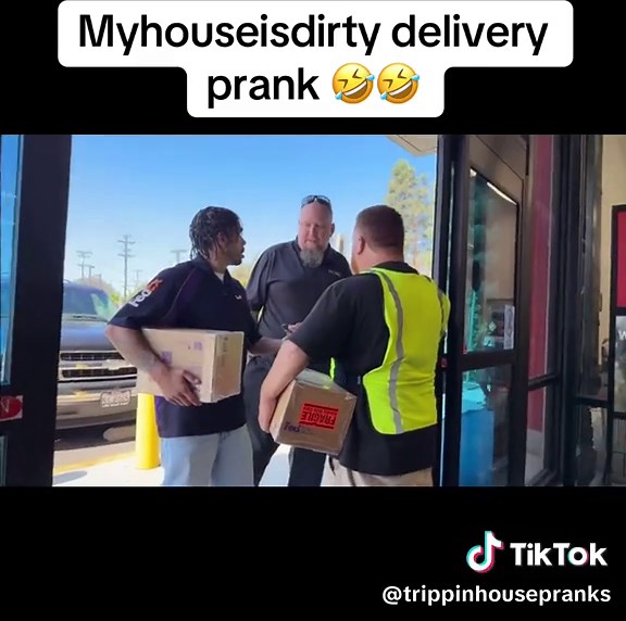 Hilarious Delivery Prank You Can't Miss
