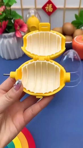Egg Separator Toy Demonstration for Easy Cooking
