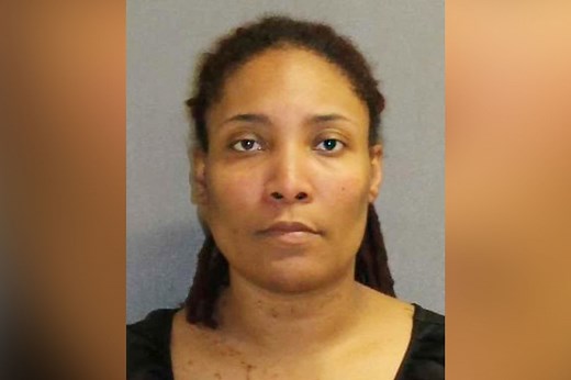 Woman Stabs Husband With Cheese Knife Over 30 Times And Claims It Was An Intruder | Oxygen