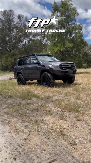 Toyota Land Cruiser 200 Off-Road Build and Features