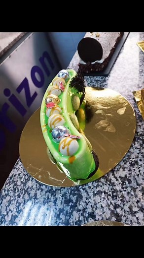 Horizon formation on Reels