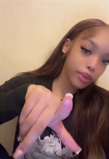 Humiliating Moments in Prom Queen Experiences