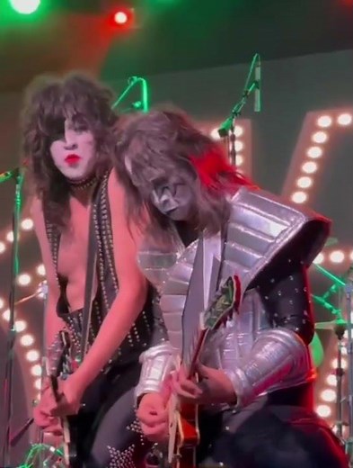 Kiss Nation (Kiss tribute band) performing Heaven's On Fire on the 2025 Kiss Kruise