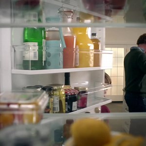 Our Quality & Assurance Team tests hinges 300,000 times. So each unit can pass your family’s test for the next two decades. | Sub-Zero, Wolf, and Cove