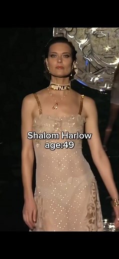 Versace & Fendi brings back90’s Supermodels in 2021 #fashion #model #runway #runwaymodel