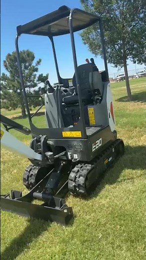 Bobcat E20 Compact Excavator Features