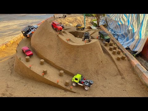 \tOnly a Few RC Cars Can Beat This Extreme Off-Road Obstacle!