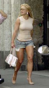 Take a second look at this photo #shorts