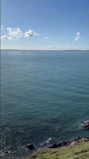 Anglesey coastal path to church bay