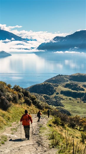 Top 5 Hikes of New Zealand 🇳🇿 From volcanic landscapes and alpine peaks to coastal trails and glacier-fed rivers, New Zealand is a hiker’s dream. Whether you’re after a challenging day hike or an unforgettable multi-day Great Walk, these iconic trails showcase the country’s incredible diversity. Save this for your next adventure and explore New Zealand your way with Trailfinders - https://ow.ly/OlfQ50YiIxb #Trailfinders #NewZealandTravel #HikingAdventures #GreatWalks #OutdoorTravel #TravelInsp