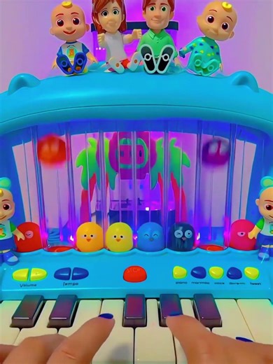 Fun electronic keyboard toy